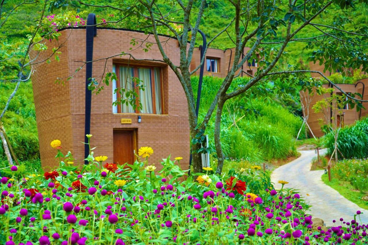 H'Mong Village Resort Ha Giang Exterior photo